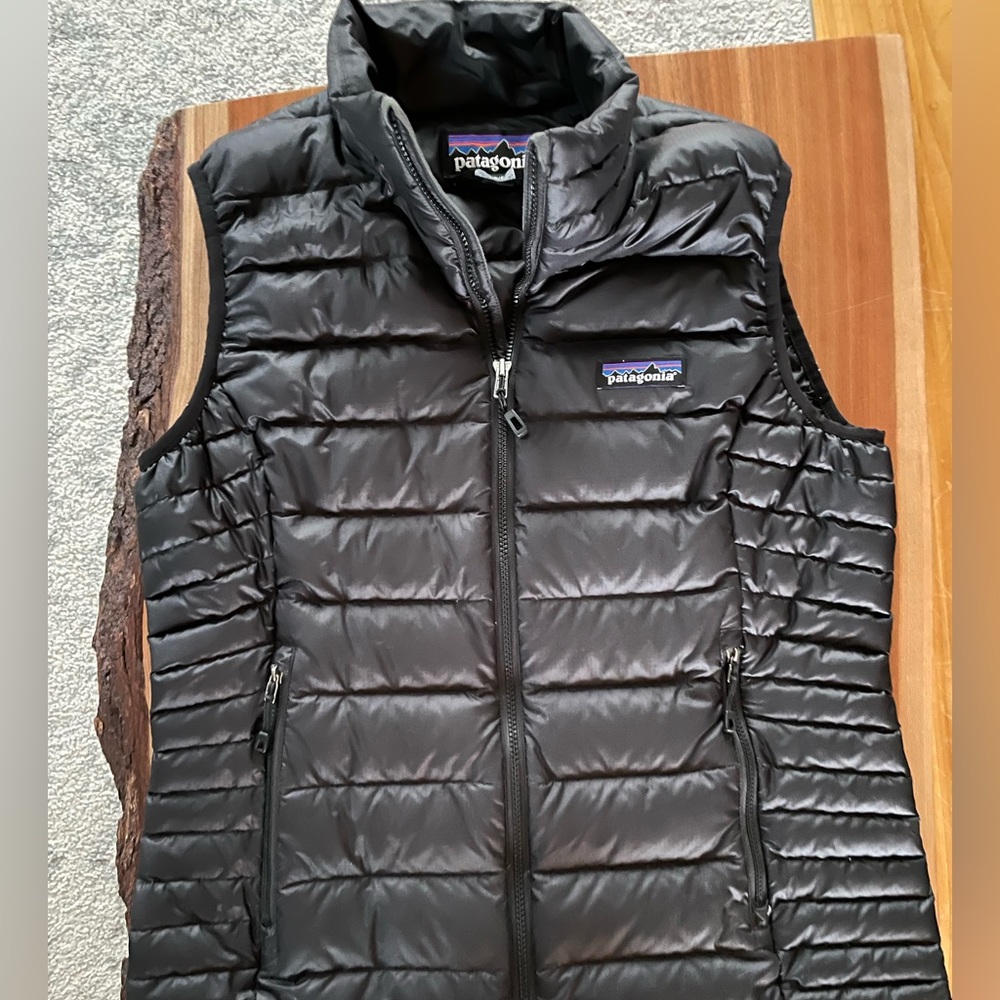 Patagonia Women’s Down Vest Small